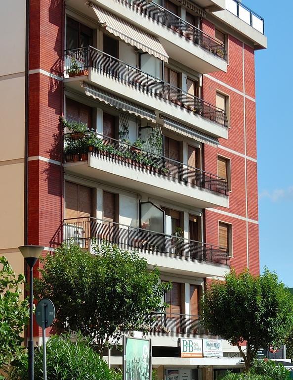 Casa Giulia In Apartment Pisa Exterior foto